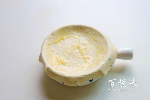 超級好吃的酥皮奶油蘑菇湯，湯汁濃稠，奶香四溢